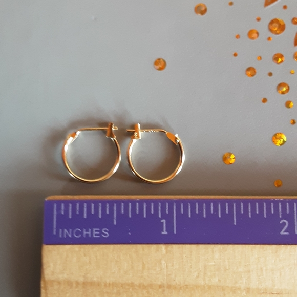 Price Drop! olid 14 K Gold Earrings/ Hoops - Picture 2 of 6
